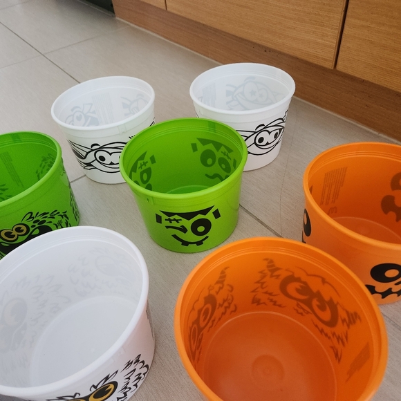 10 Macdonalds Boo Buckets - Picture 3 of 6